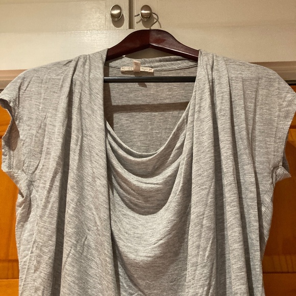 Soft Joie Grey Short Sleeve T-Shirt with Cowl Front Size Medium - Picture 3 of 9